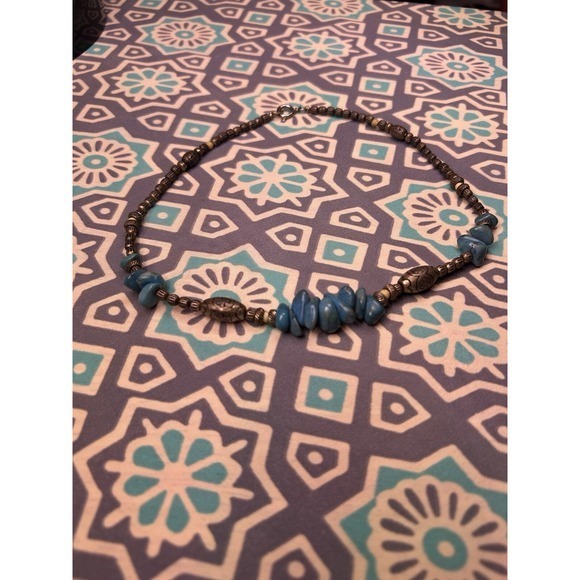 Vintage Turquoise & Silver Necklace Beautiful Gift Great Fit Casual Vacation Fun - Picture 2 of 3